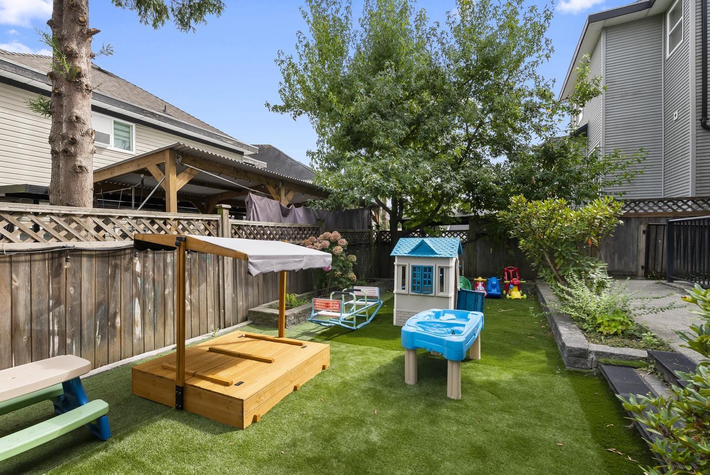 Photo 6 of 7114 148 Street, Surrey BC