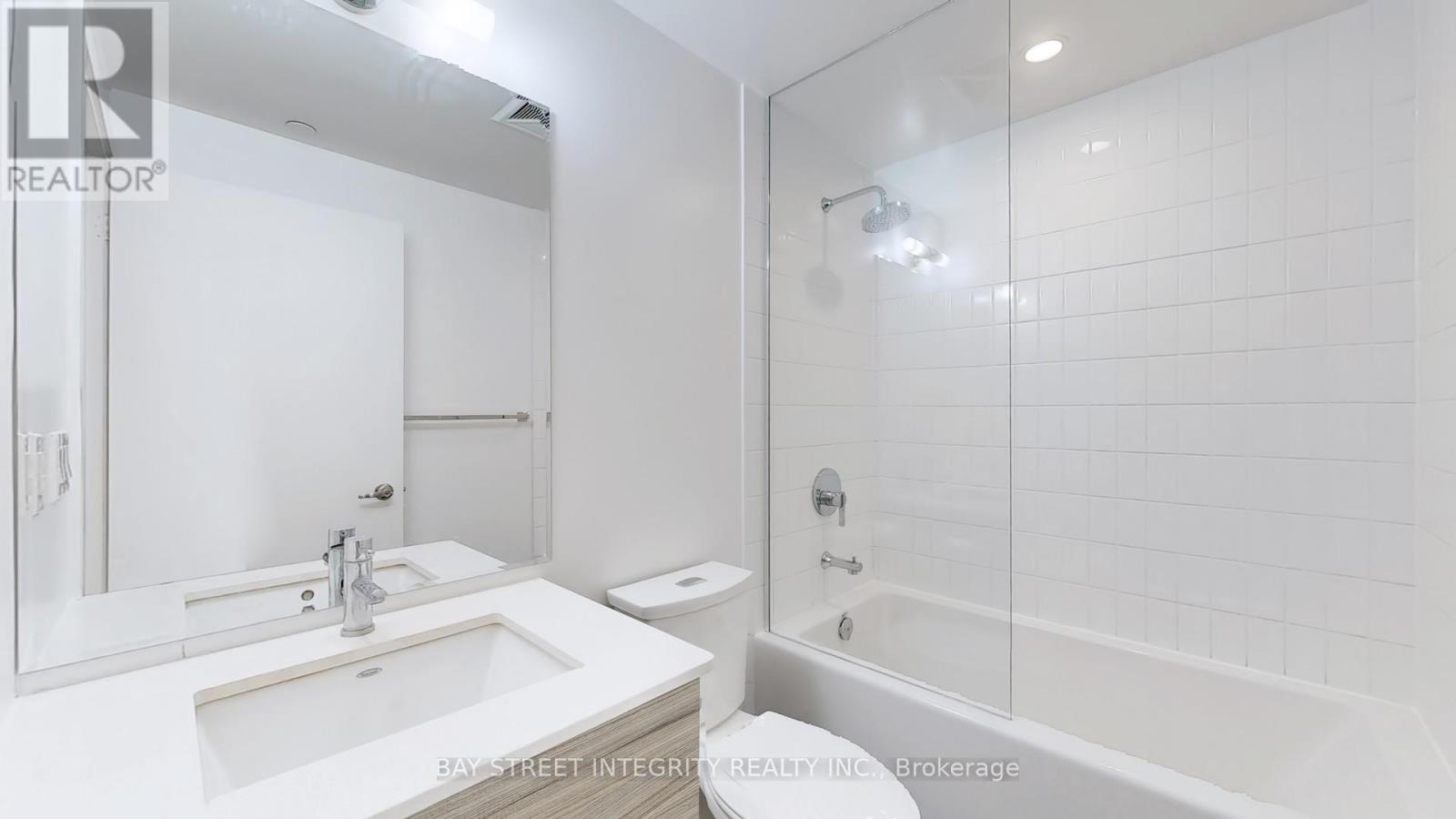 Photo 2 of 2107 210 Simcoe Street, Toronto ON