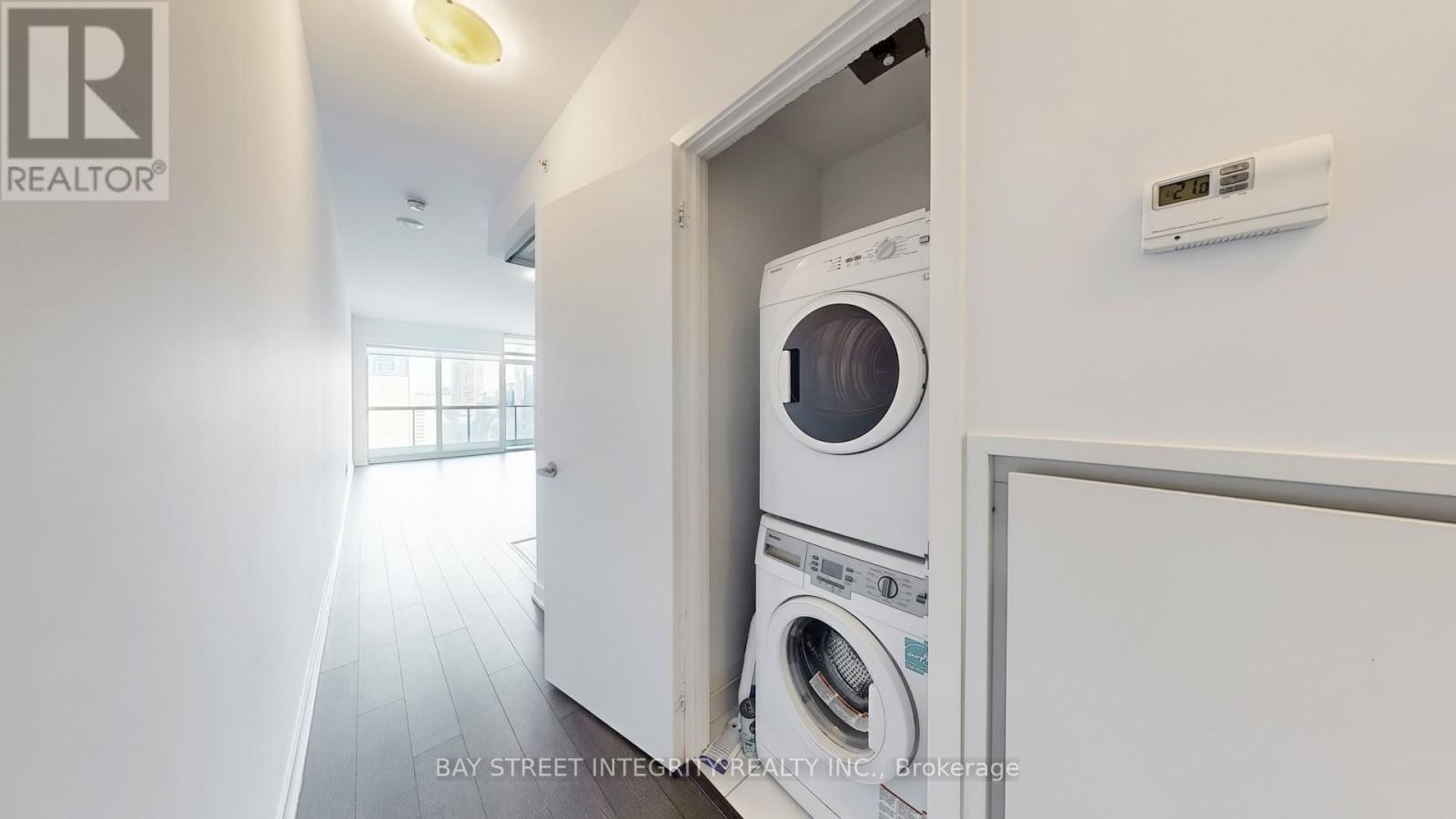 Photo 18 of 2107 210 Simcoe Street, Toronto ON