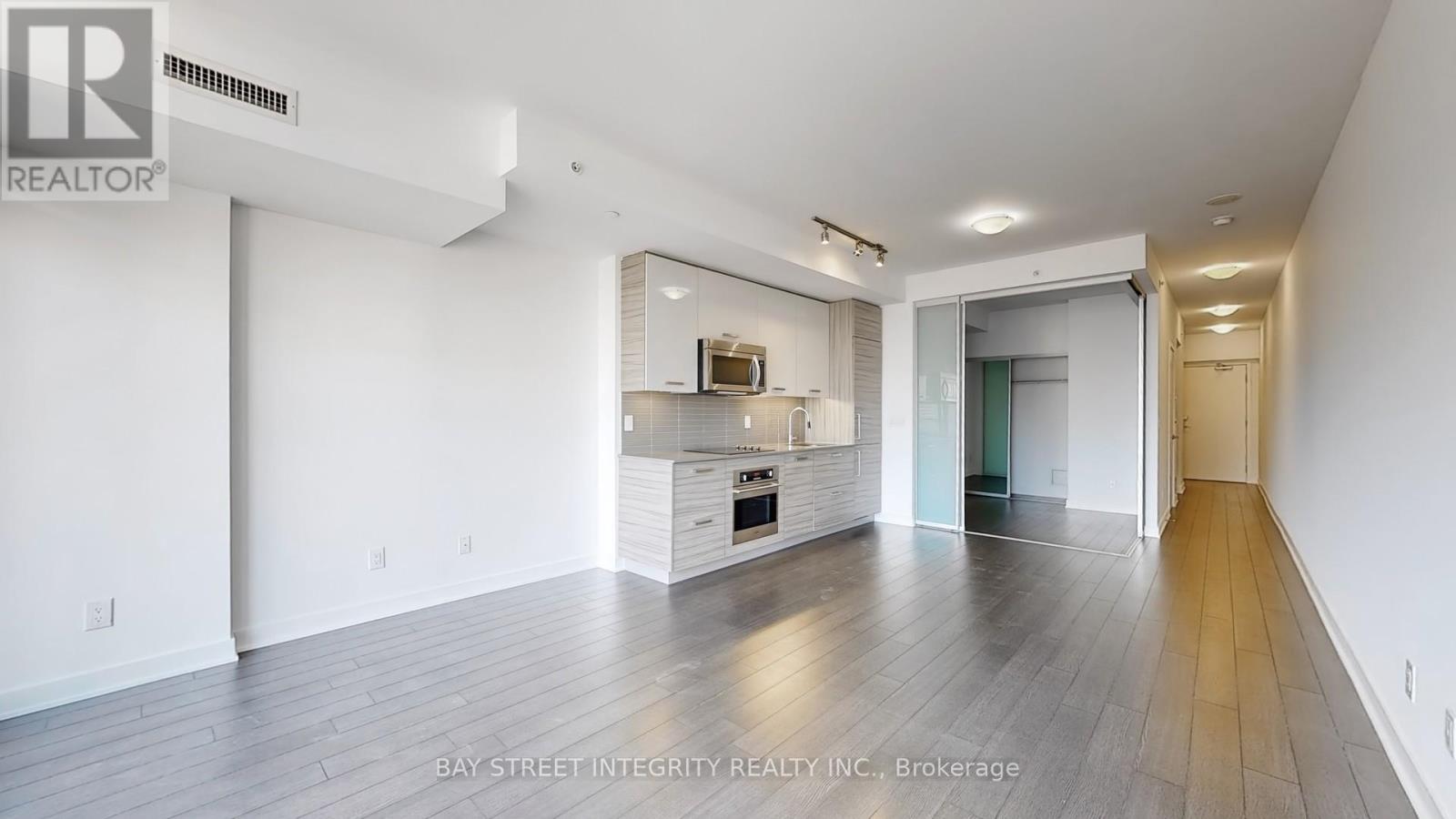 Photo 8 of 2107 210 Simcoe Street, Toronto ON
