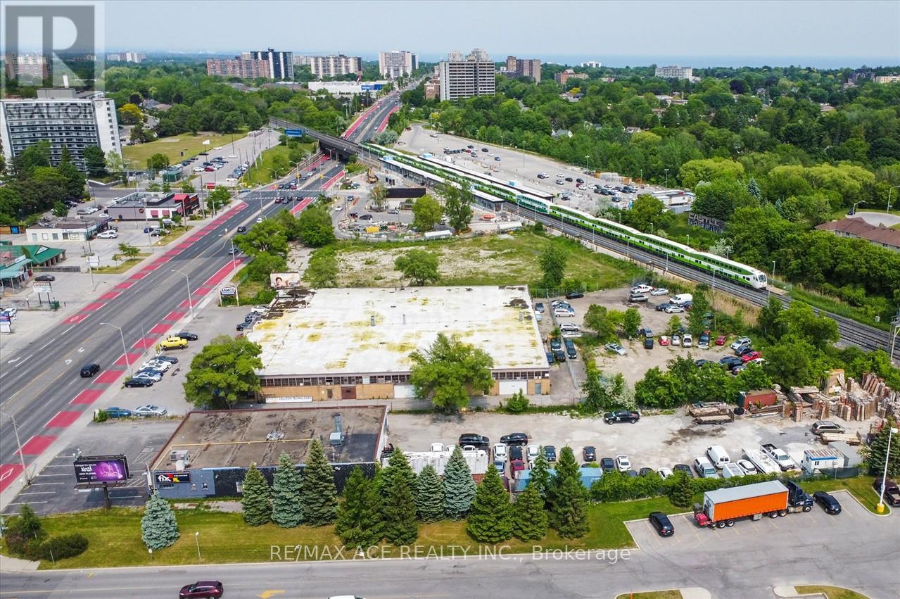 Photo 31 of 1403 330 Mccowan Road, Toronto ON
