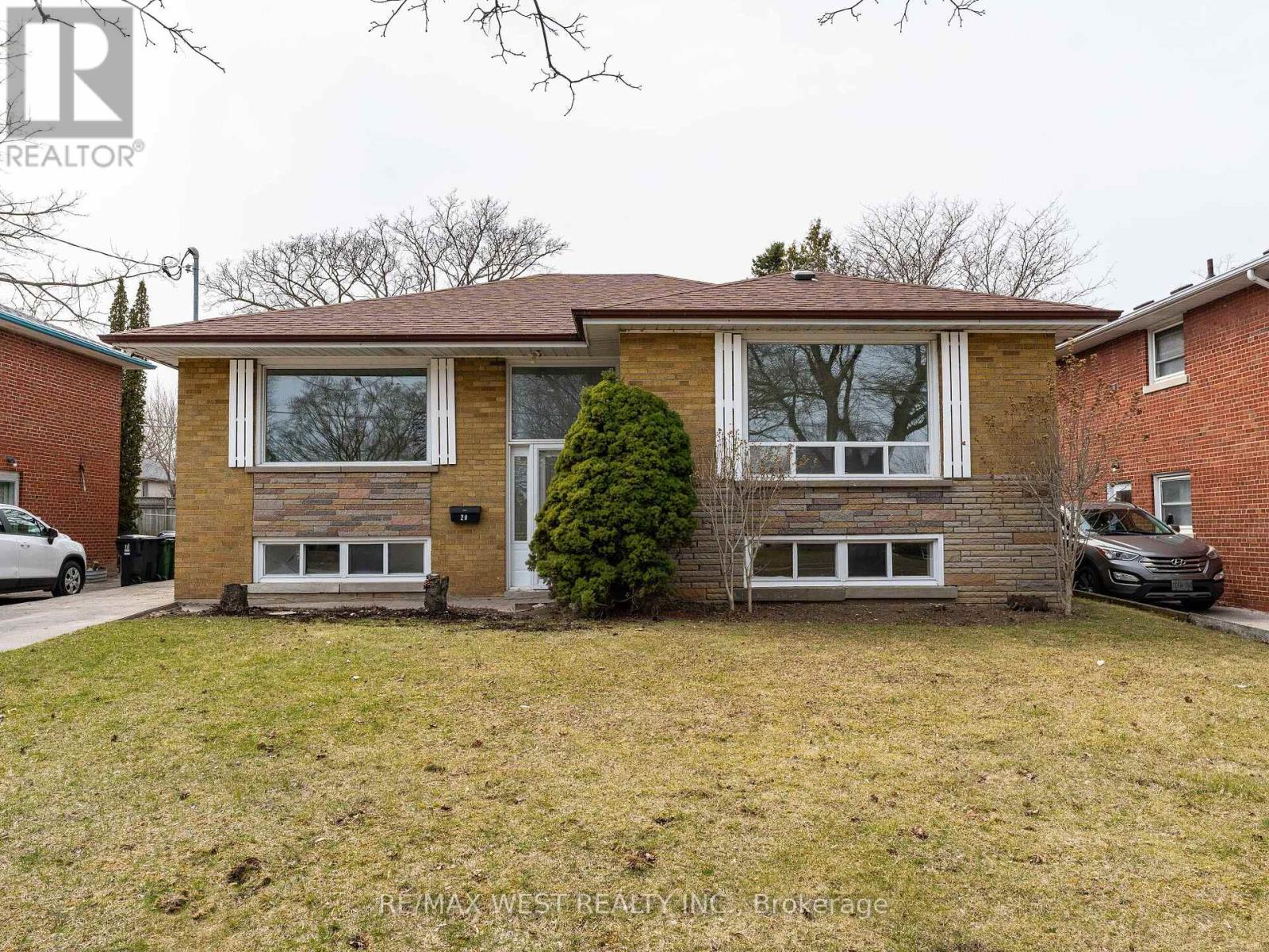 Photo 1 of 20 Perivale Crescent, Toronto ON