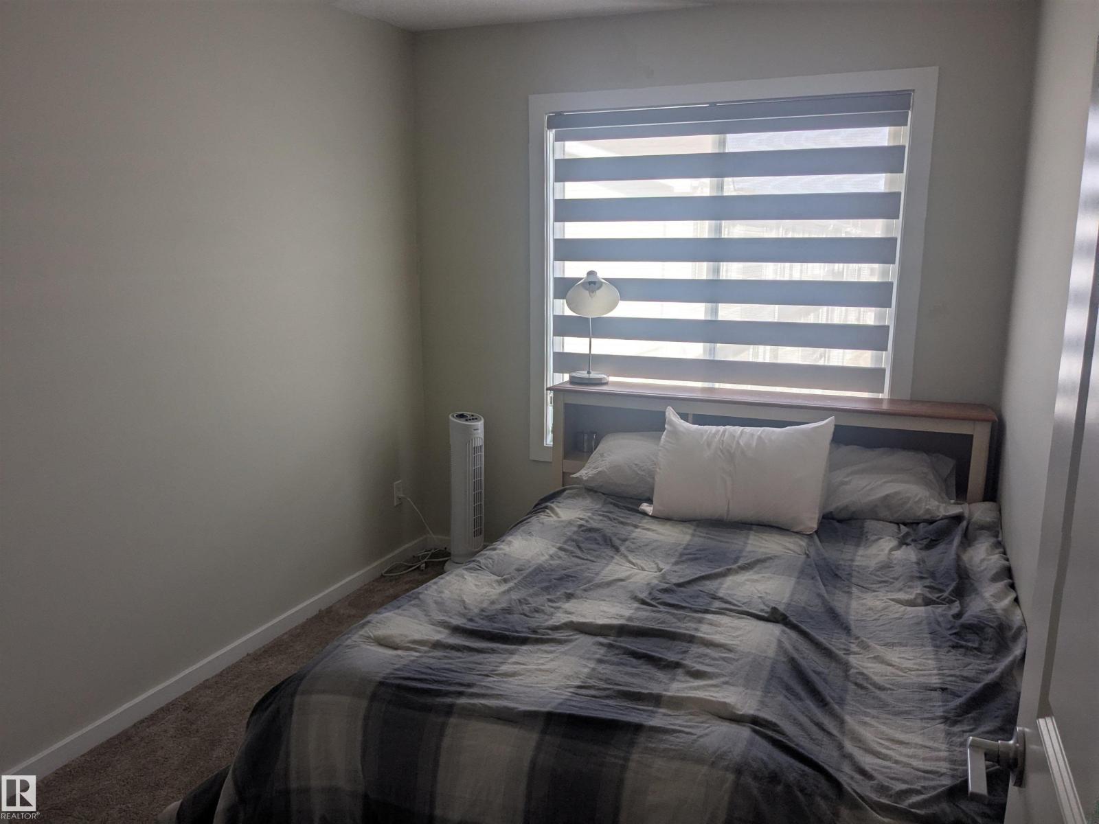 Photo 18 of 43 215 Saddleback Rd Nw, Edmonton AB