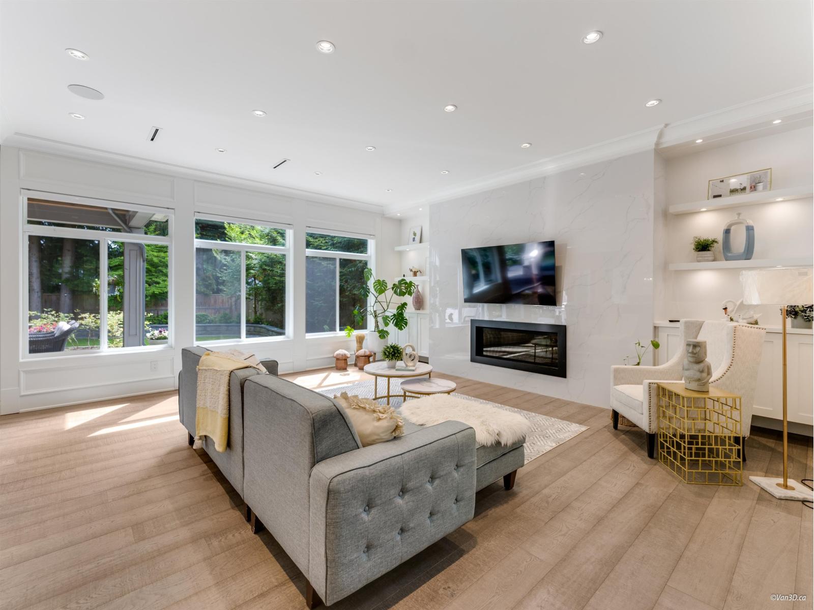Photo 5 of 2340 Christopherson Road, Surrey BC