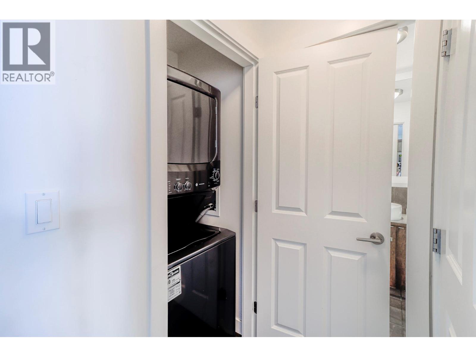 400 STEMWINDER Drive Unit# 414, Kimberley