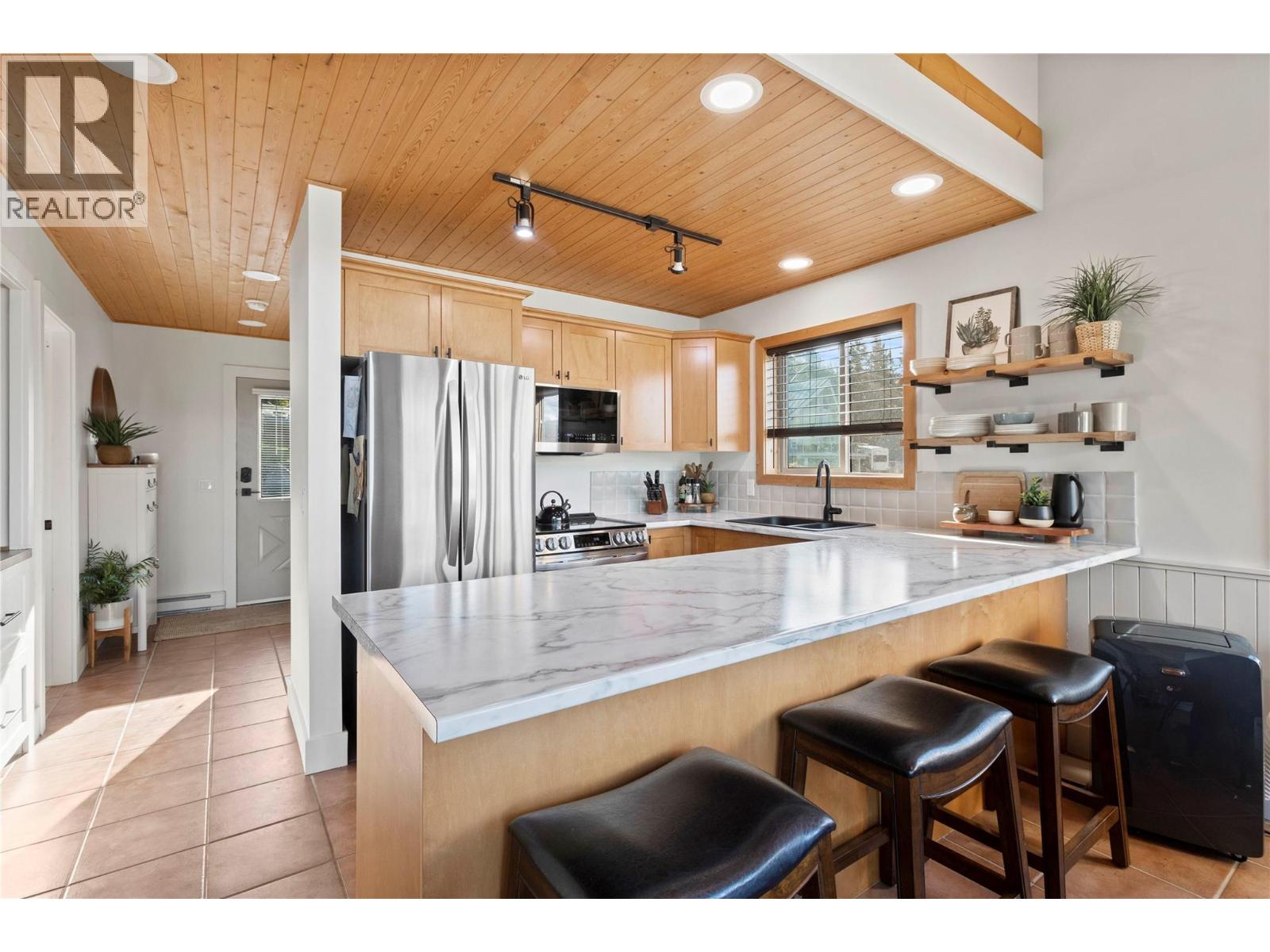 Photo 18 of 6421 Eagle Bay Road Unit 67, Eagle Bay BC