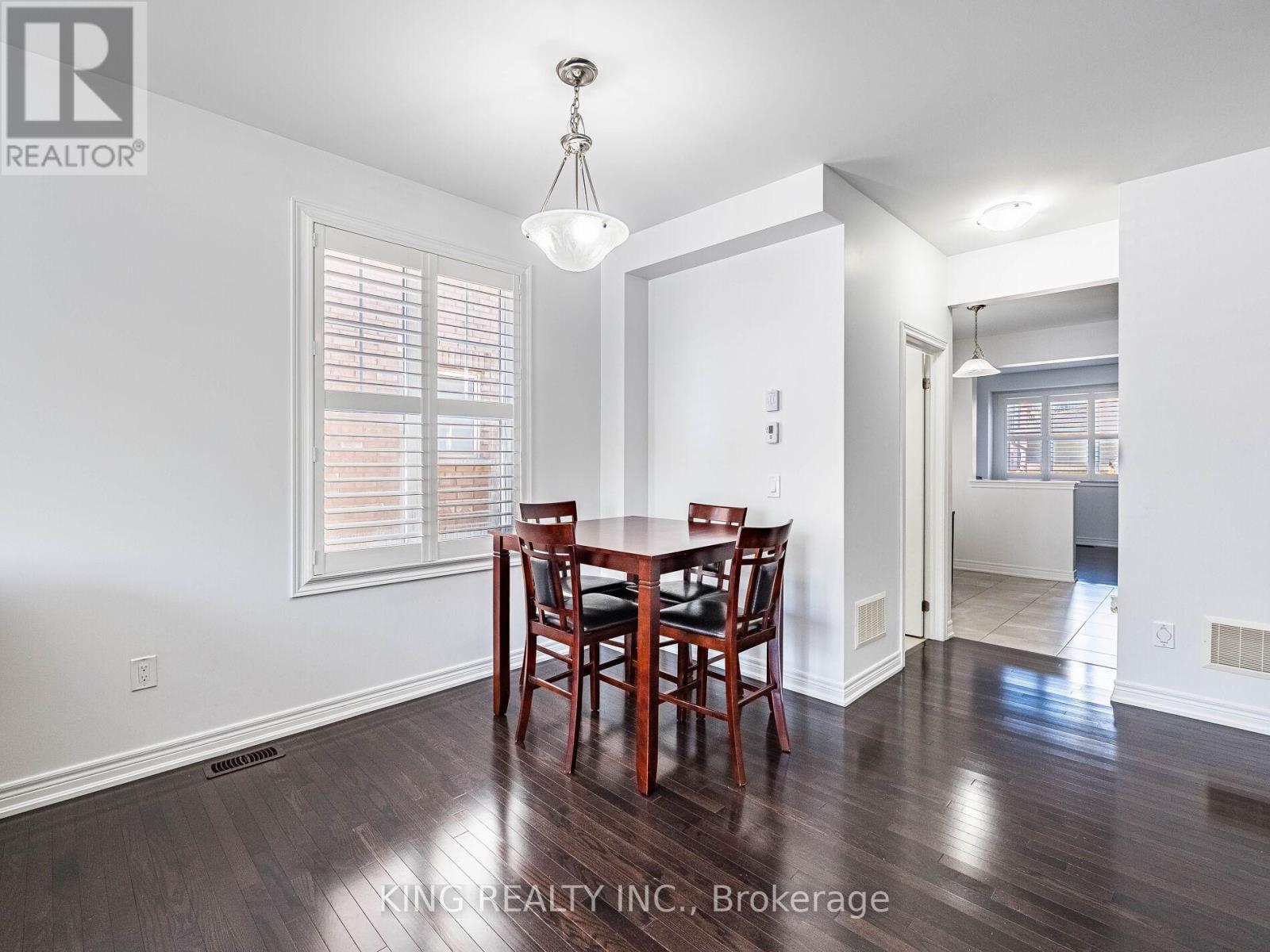 Photo 42 of 18 Ledger Point Crescent, Brampton ON