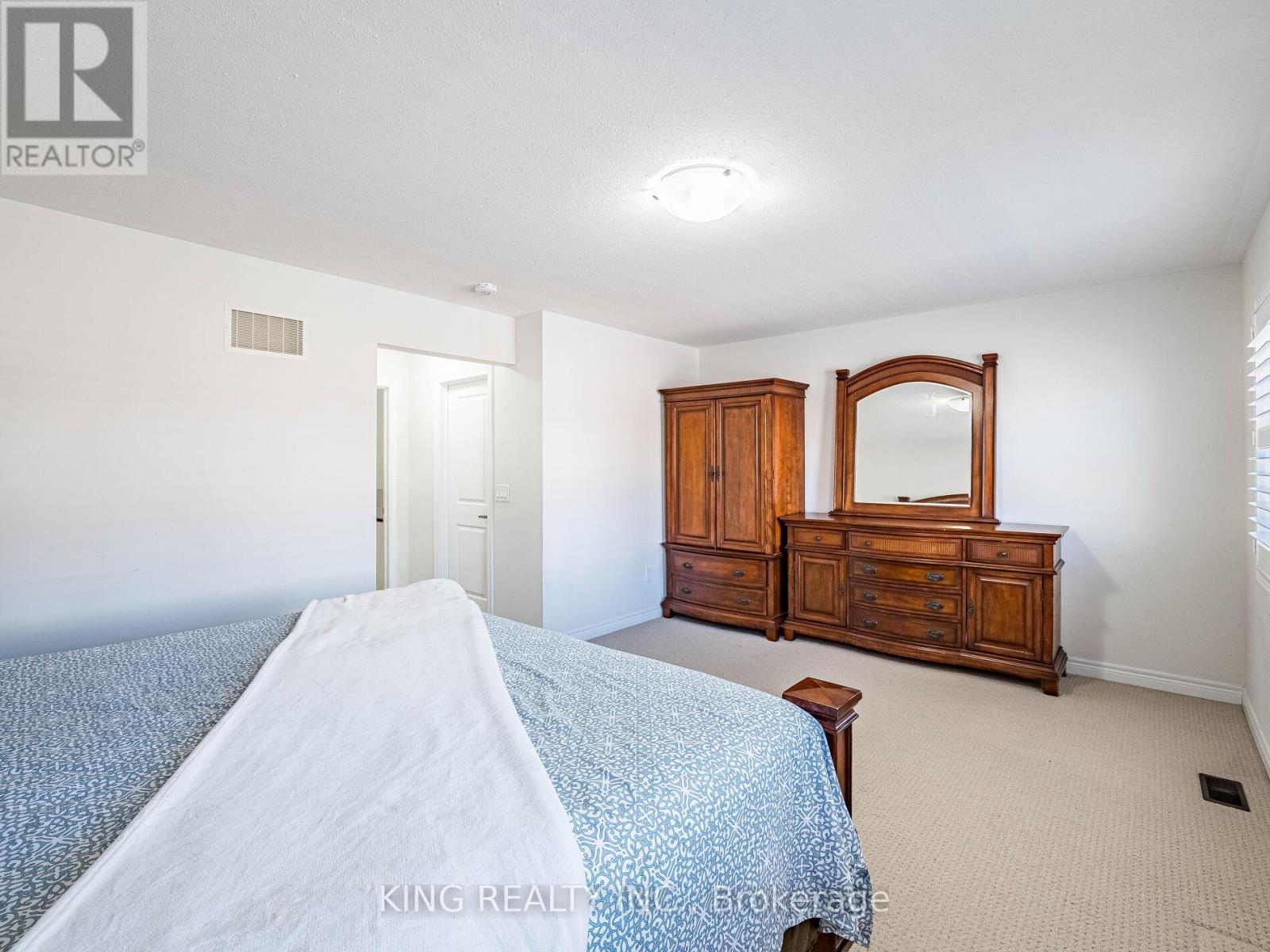 Photo 36 of 18 Ledger Point Crescent, Brampton ON
