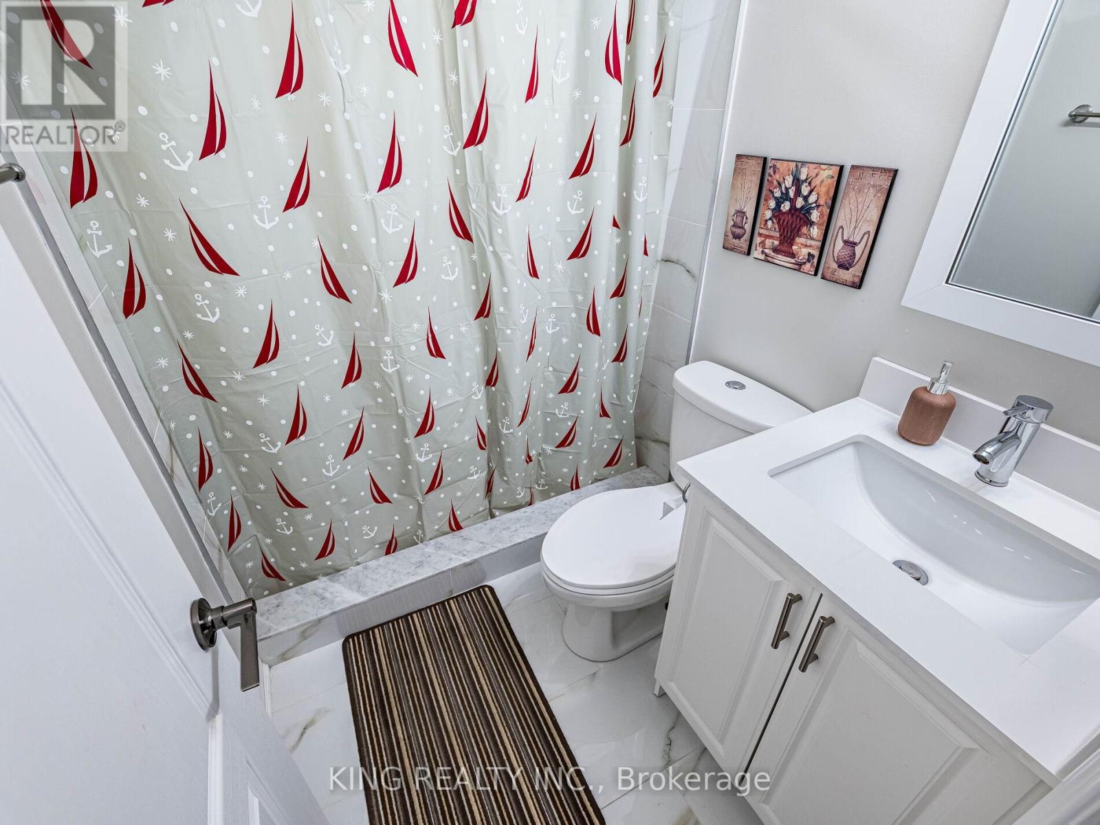 Photo 13 of 18 Ledger Point Crescent, Brampton ON