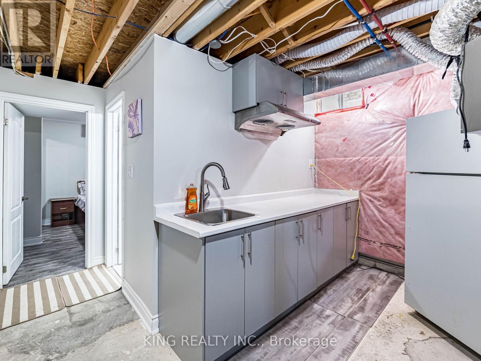 Photo 50 of 18 Ledger Point Crescent, Brampton ON
