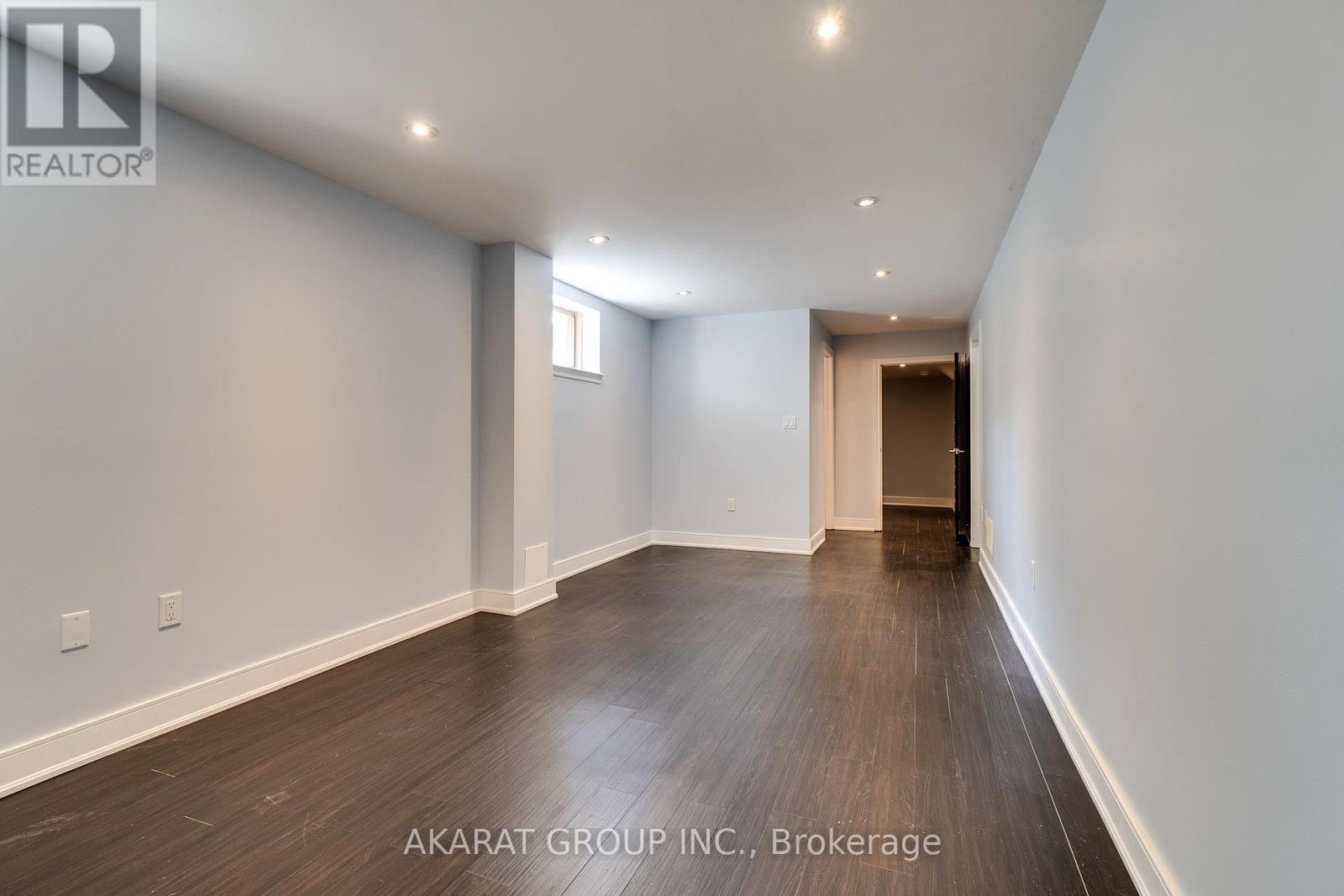 Photo 17 of 2449 Village Common, Oakville ON
