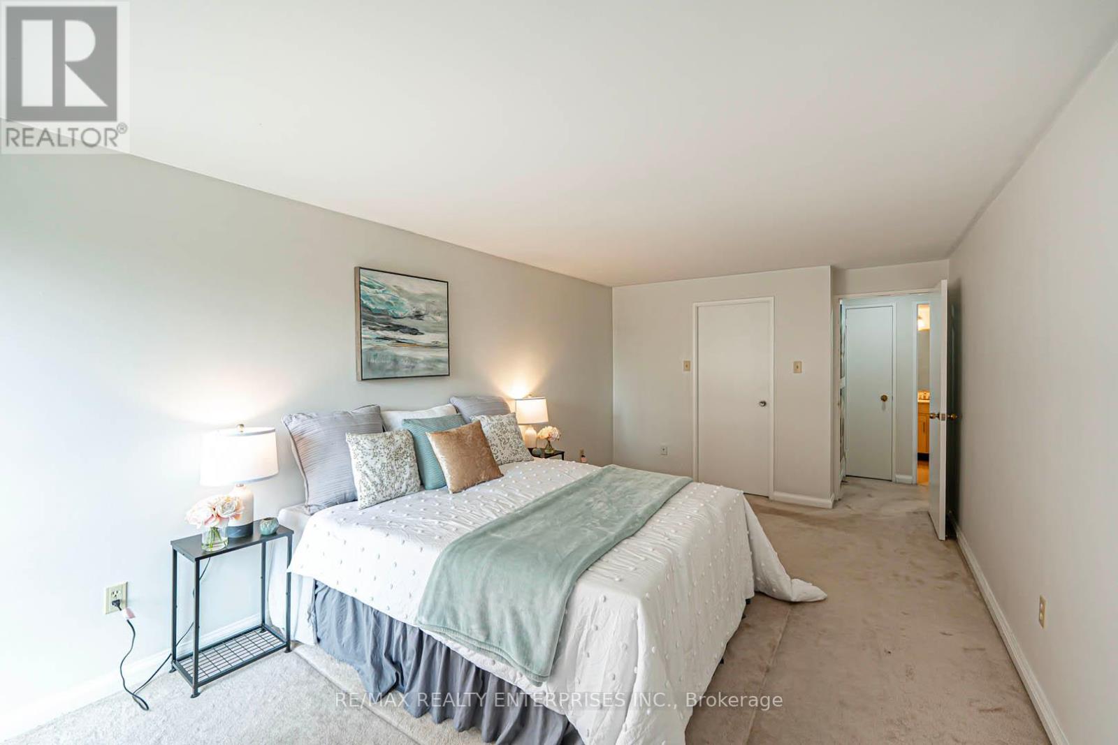 Photo 14 of 408 1400 Dixie Road, Mississauga ON