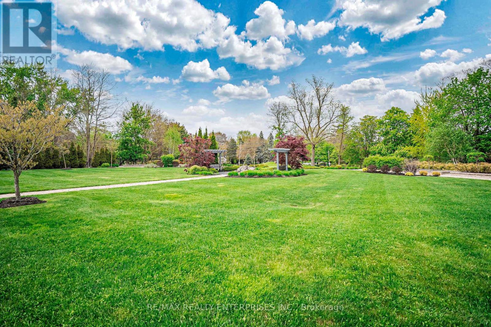 Photo 47 of 408 1400 Dixie Road, Mississauga ON