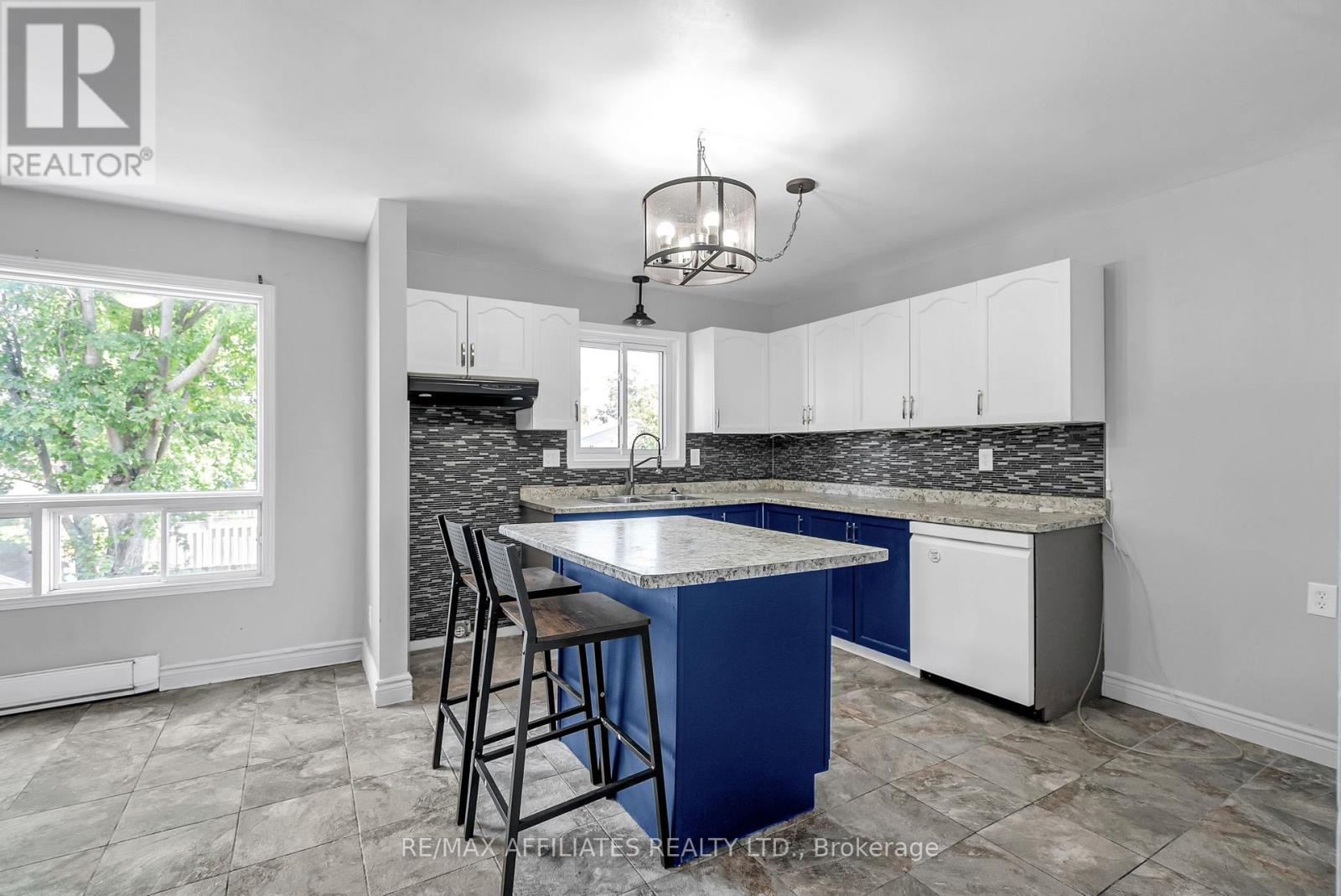Photo 10 of 1711 Donald Avenue, Cornwall ON