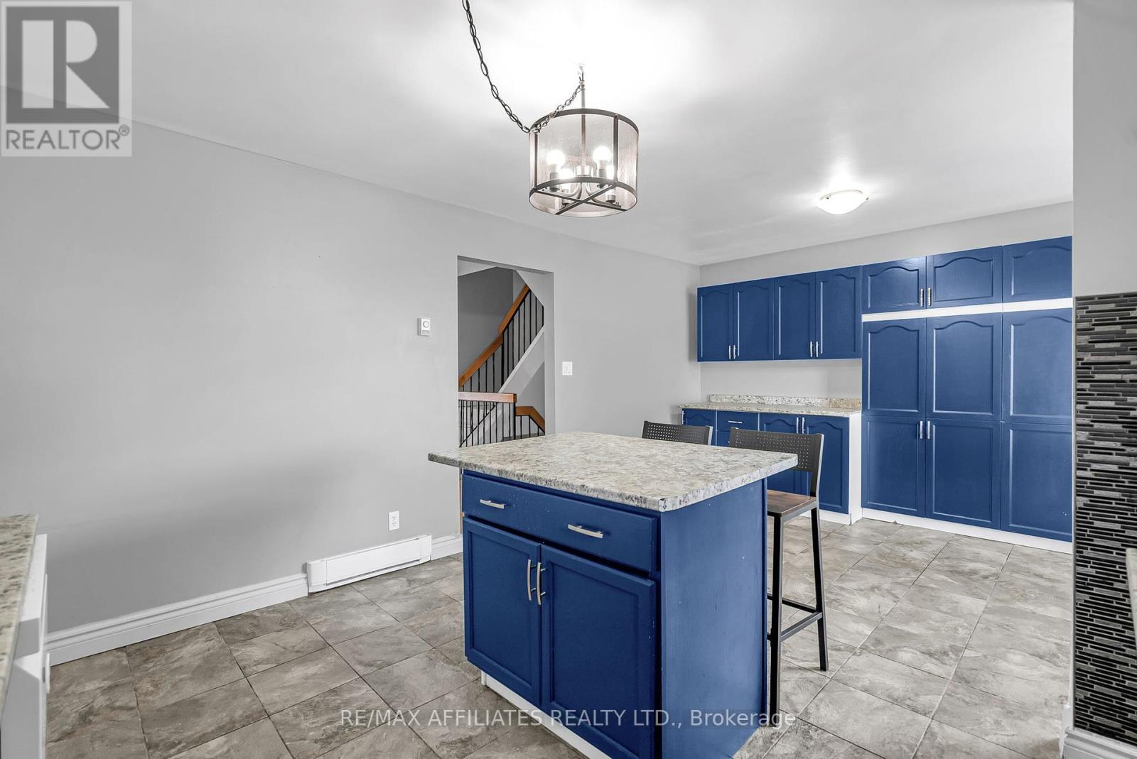 Photo 9 of 1711 Donald Avenue, Cornwall ON