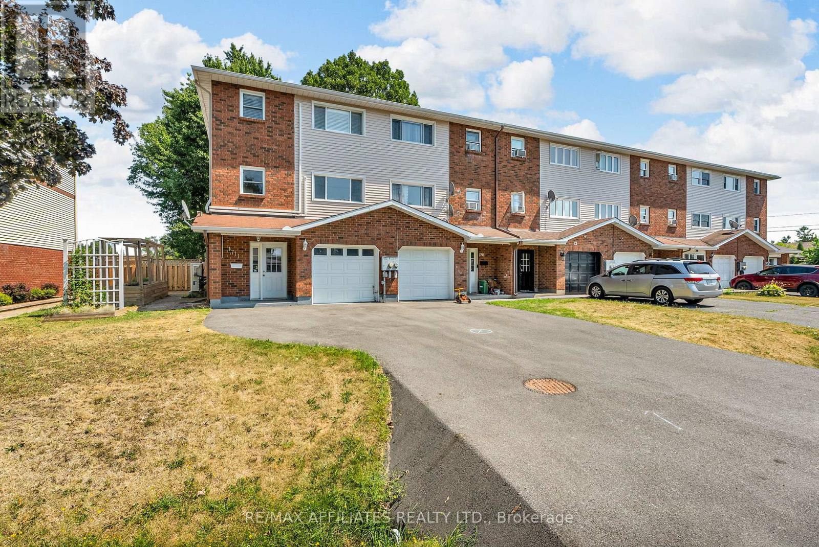 Photo 4 of 1711 Donald Avenue, Cornwall ON