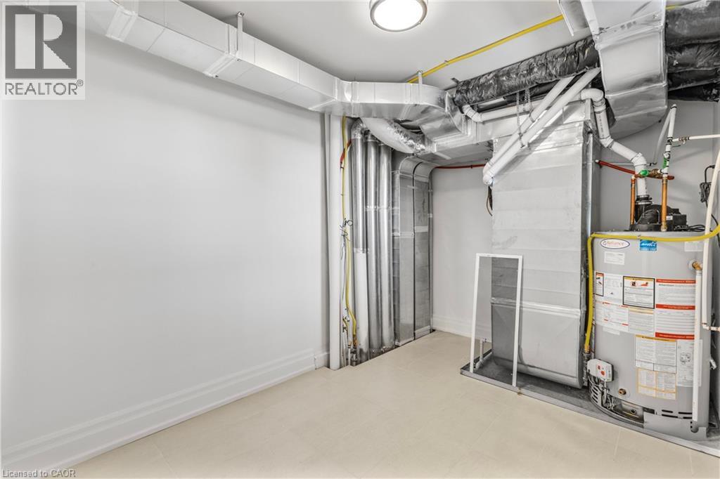 Photo 15 of 760 Lakeshore Road E Unit 206, Mississauga ON
