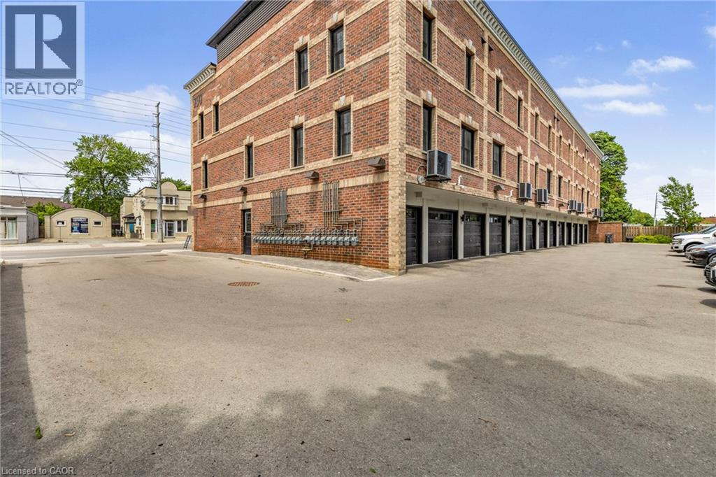 Photo 16 of 760 Lakeshore Road E Unit 206, Mississauga ON