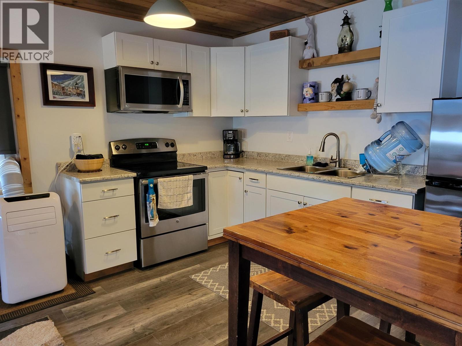 8687 GALA BAY ROAD, Fraser Lake