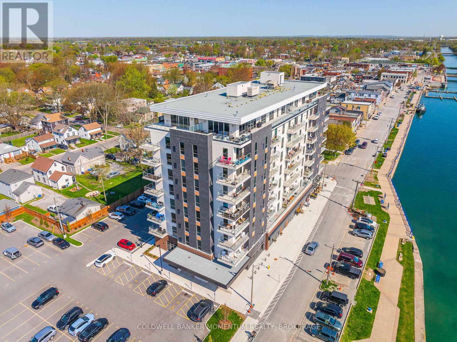 Photo 15 of 403 118 West Street, Port Colborne ON