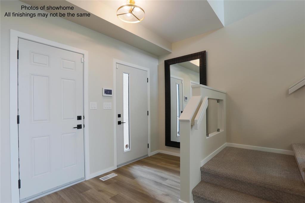 Photo 5 of 362 Bill Briercliffe Drive, Winnipeg MB