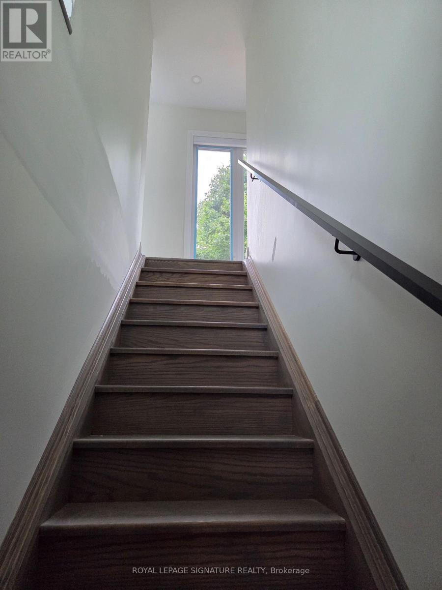 Photo 6 of C 198 Victoria Street, Hamilton ON