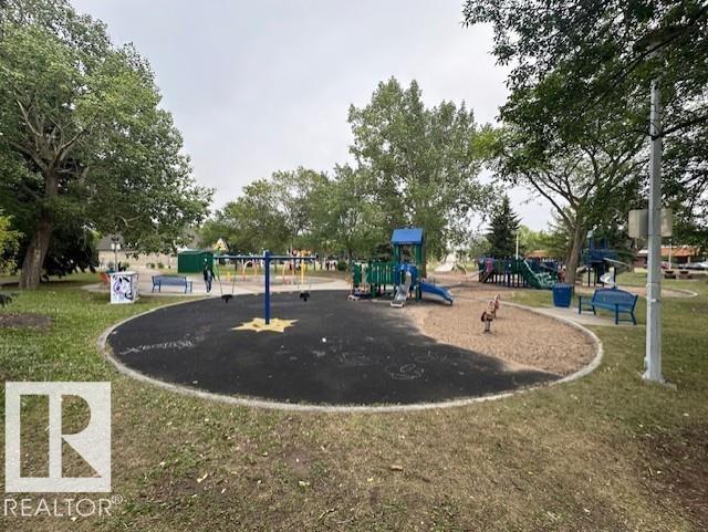 Photo 41 of 10951 118 St Nw, Edmonton AB