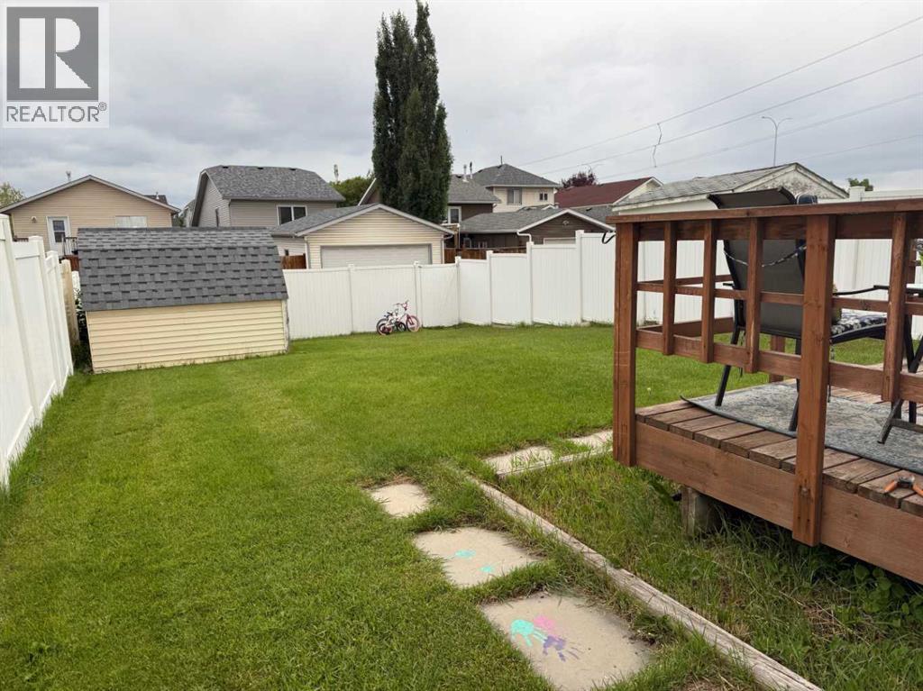 Single Family House for Sale in  Rivercrest Close SE Riverbend Calgary 