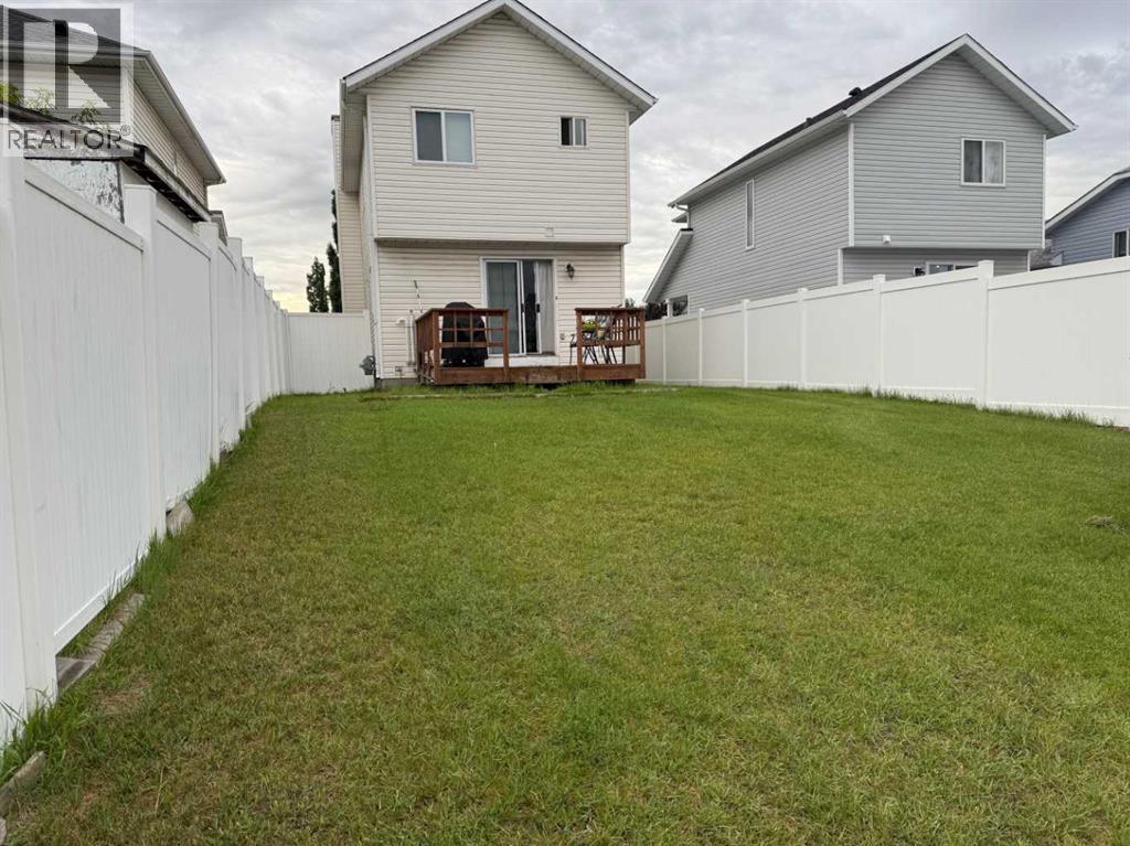 Single Family House for Sale in  Rivercrest Close SE Riverbend Calgary 