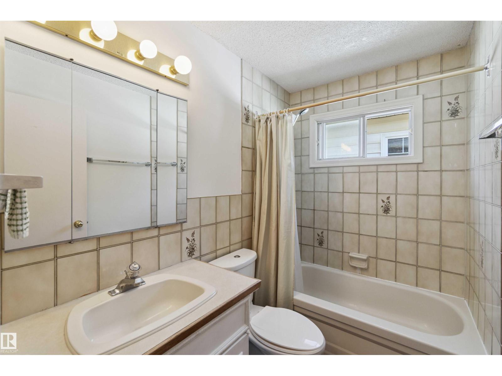 Photo 36 of 10951 118 St Nw, Edmonton AB