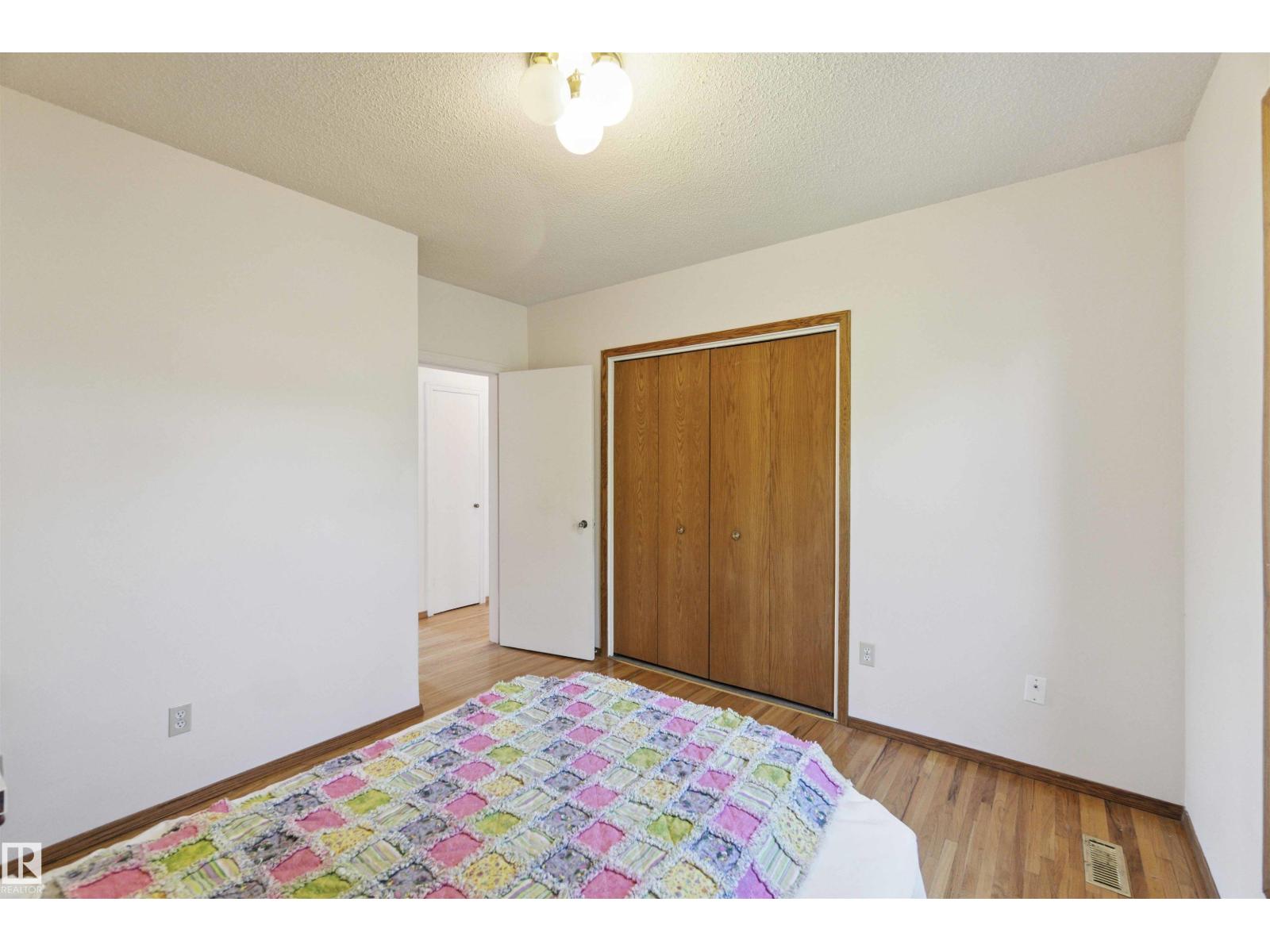 Photo 11 of 10951 118 St Nw, Edmonton AB