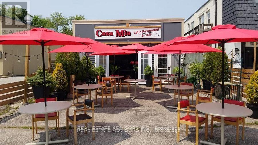Photo 4 of 2361 Lakeshore Road W, Oakville ON