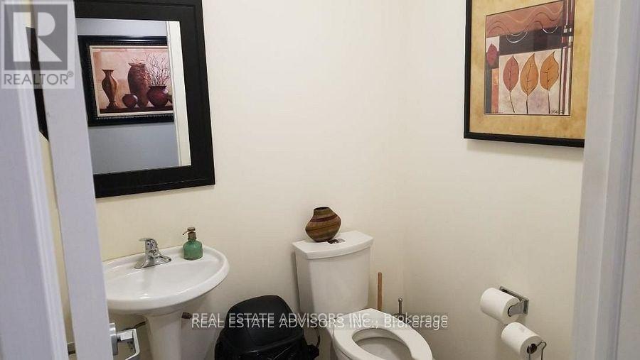 Photo 2 of 2361 Lakeshore Road W, Oakville ON