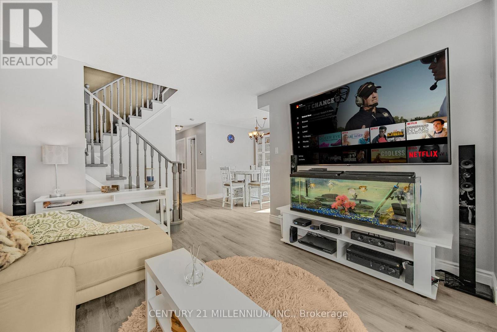 Photo 8 of 34 Gardenia Way, Caledon ON