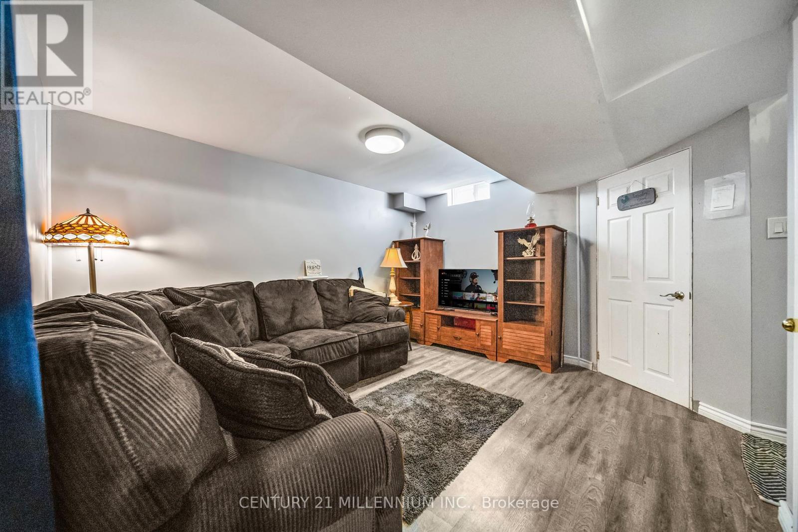 Photo 18 of 34 Gardenia Way, Caledon ON