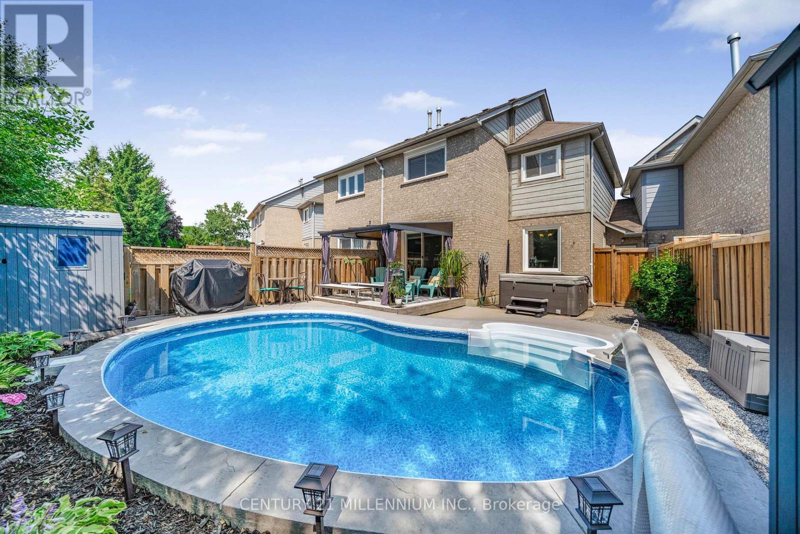 Photo 20 of 34 Gardenia Way, Caledon ON