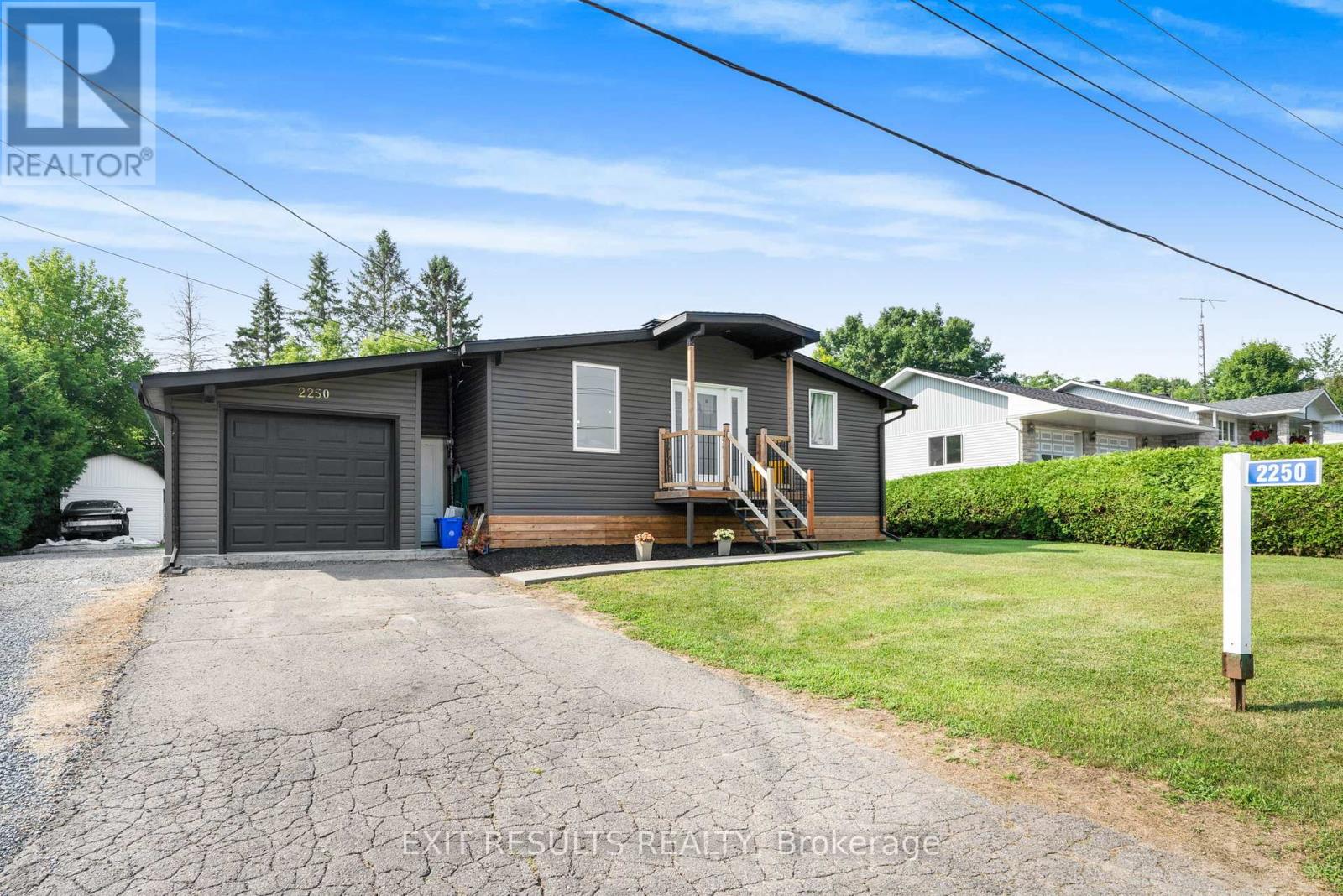 Photo 20 of 2250 Lapointe Street, Clarencerockland ON