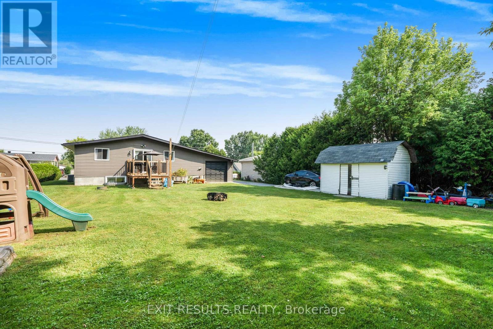 Photo 22 of 2250 Lapointe Street, Clarencerockland ON