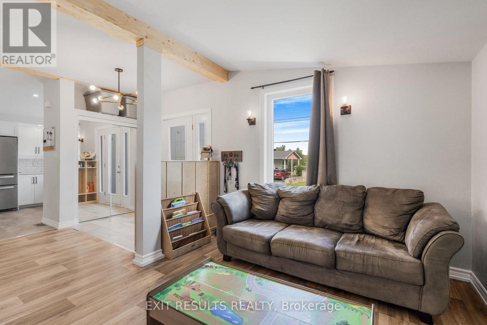 Photo 29 of 2250 Lapointe Street, Clarencerockland ON