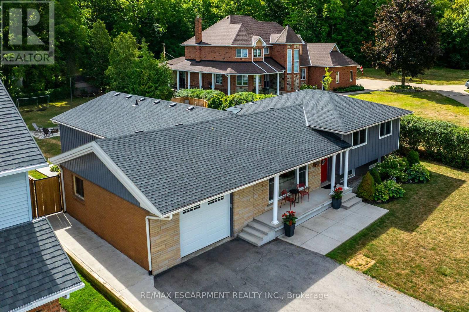 Photo 17 of 142 Mcneilly Road, Hamilton ON