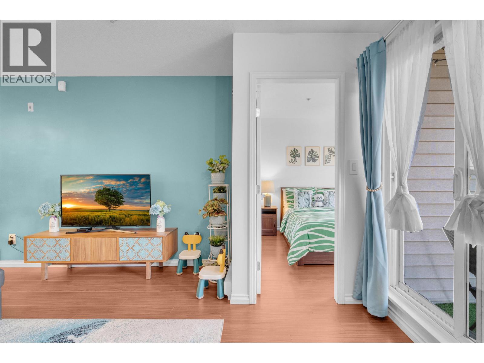 Photo 14 of 102 2973 Kingsway, Vancouver BC