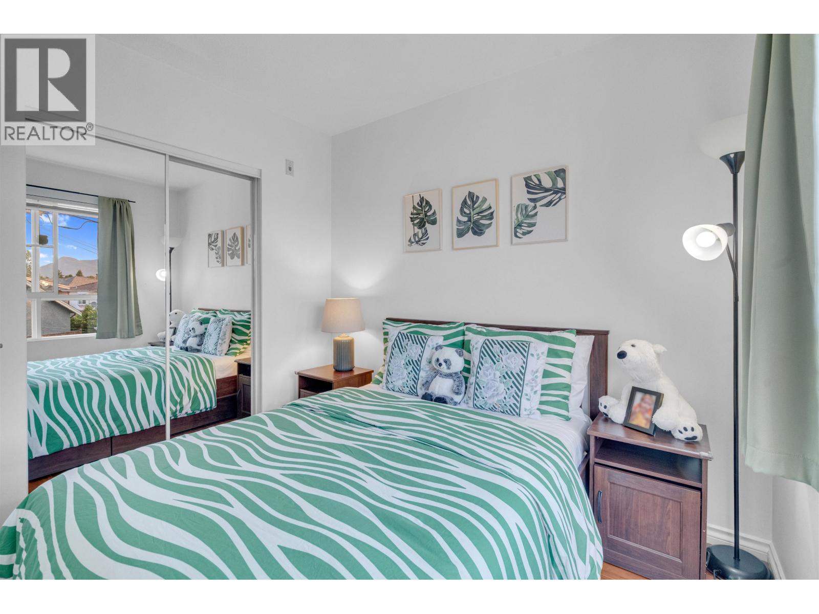 Photo 15 of 102 2973 Kingsway, Vancouver BC