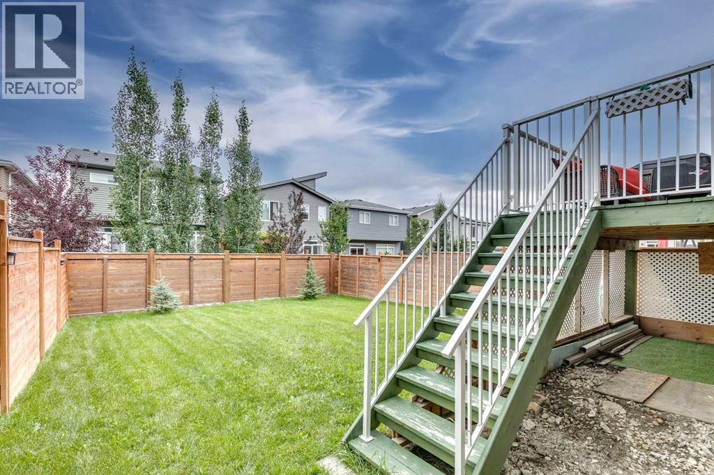 Single Family House 4 Level for Sale in  Sage Bluff Drive NW Sage Hill Calgary 