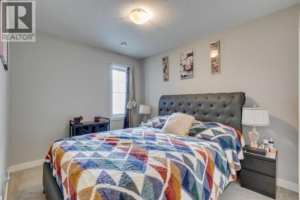 Single Family House 4 Level for Sale in  Sage Bluff Drive NW Sage Hill Calgary 