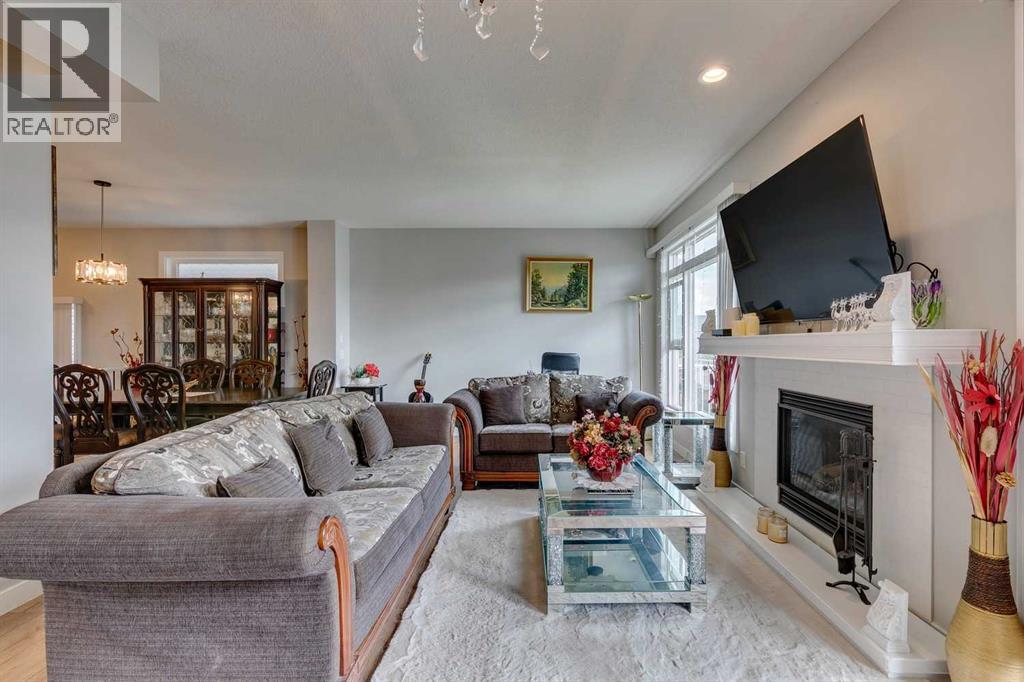 Single Family House 4 Level for Sale in  Sage Bluff Drive NW Sage Hill Calgary 