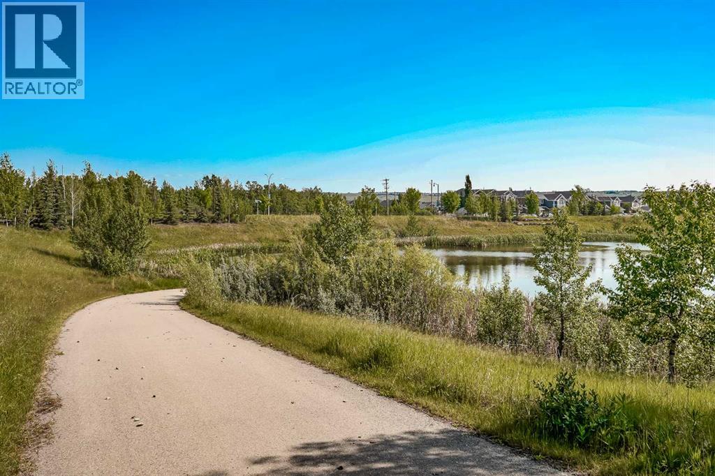 Photo 38 of 42 Willow Drive, Cochrane AB