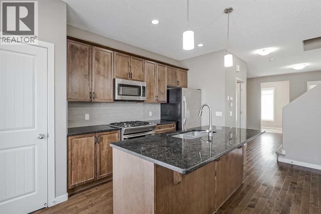 Photo 16 of 42 Willow Drive, Cochrane AB