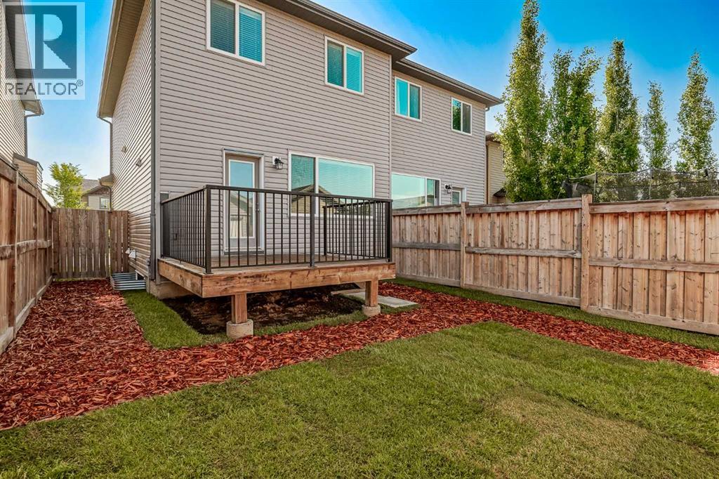 Photo 5 of 42 Willow Drive, Cochrane AB