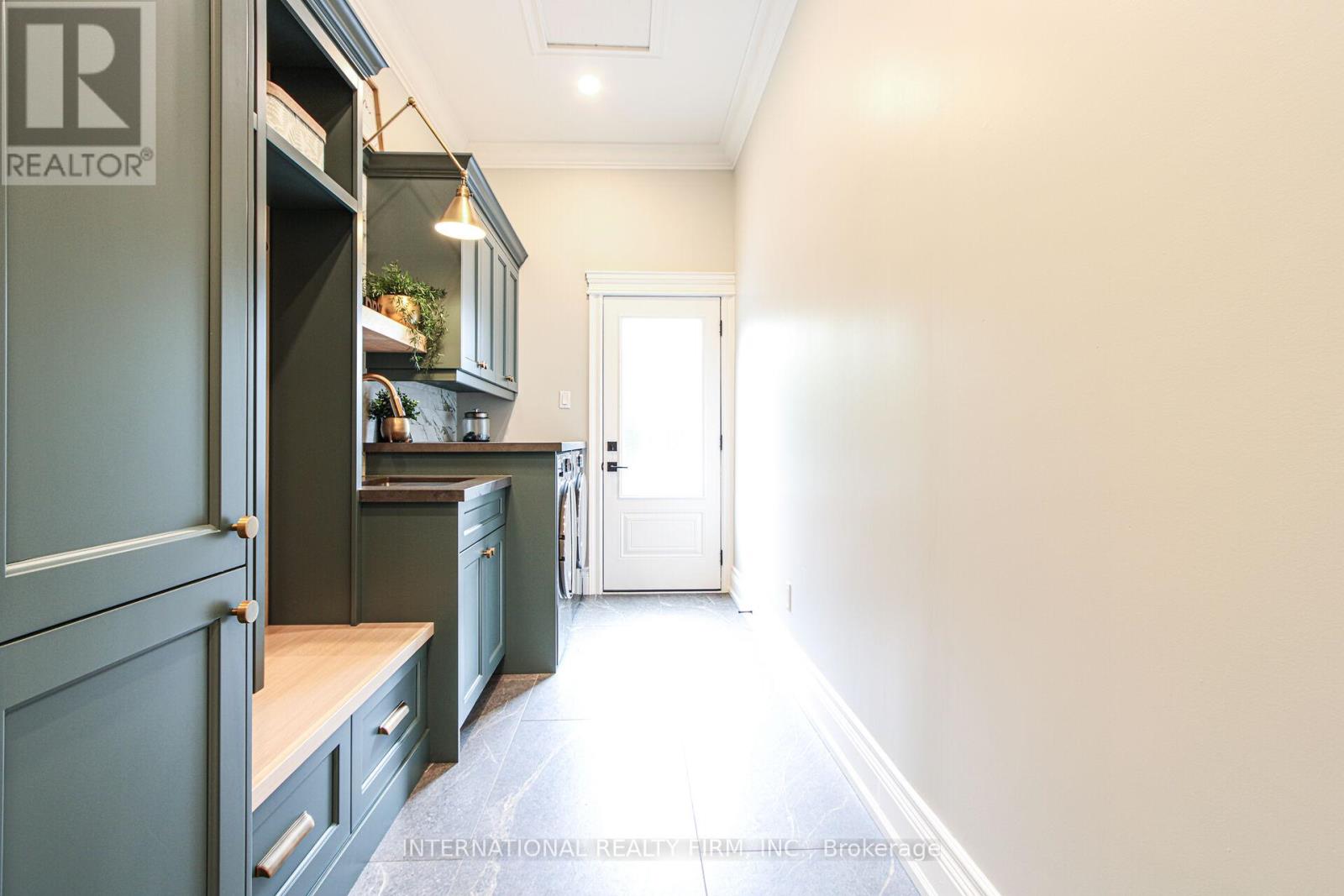 Photo 27 of 38 Brian Boulevard, Hamilton ON
