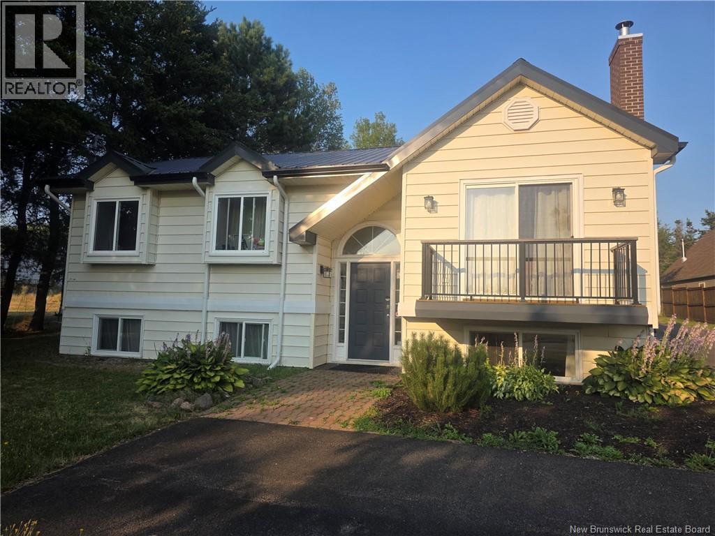 Photo 10 of 1828 Amirault Street, Dieppe NB